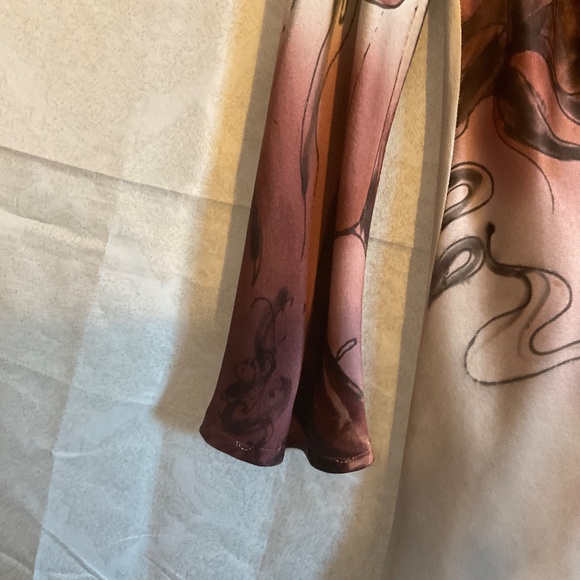 Silk top - Picture 4 of 6